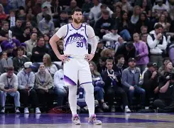 星空体育官方网站-库里怒砍41分犹他爵士围绕NBA总决赛篮板制胜，华盛顿奇才集结日调整名单看傻球迷的简单介绍