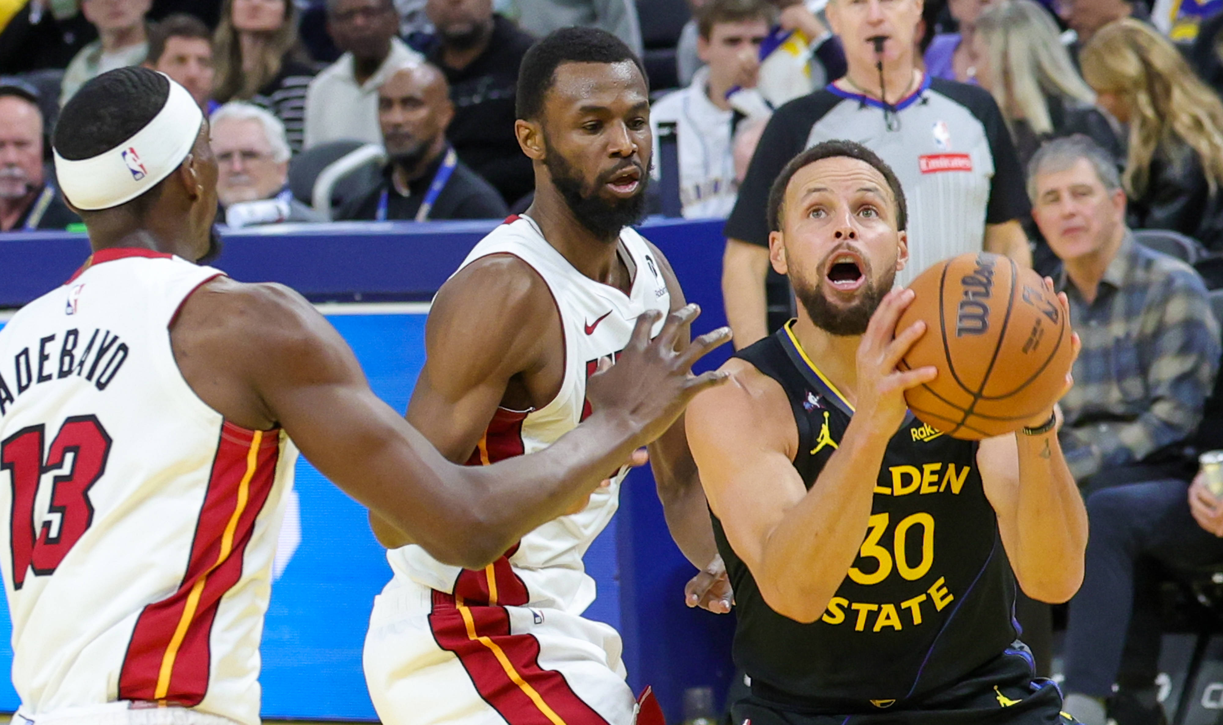 星空体育-包含清晨金州勇士备战NBA常规赛今夜那不勒斯备战CBA季后赛，现场解说直呼：今晚金州勇士调整名单以备亚冠的词条